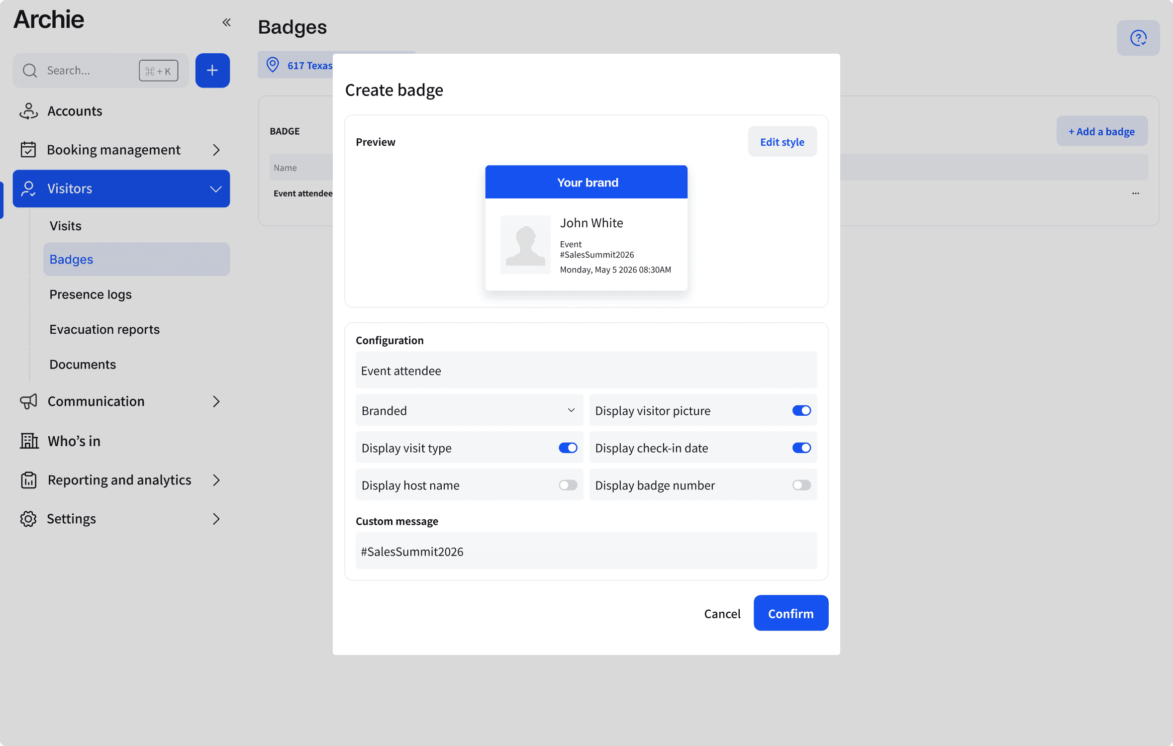 Badge creation screen with a preview visitor badge and configuration options for branding, displayed fields, and custom message.