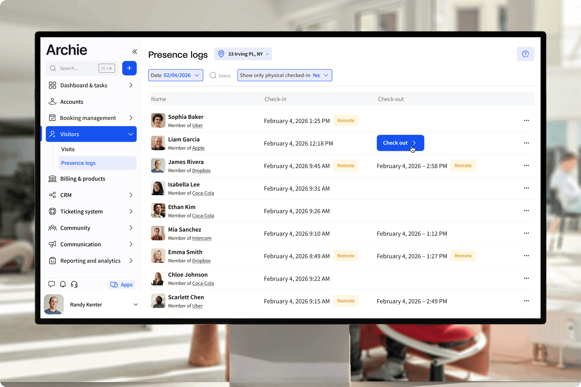 pictures.website-v3.alt.coworking-insights-hub-product-carousel-vertical-3-presence